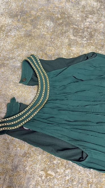 куртка 700: Платье H&M с принтом под змеиную кожу. - Фасон: мини — 5