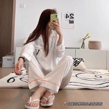 белая ночная сорочка: Широкий ассортимент Женских/Мужских пижам Мужских/Женских халатов — 2