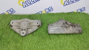 porsch: Porsche Cayenne 955, верхнее крепление амортизатора.
Цена за штуку — 1