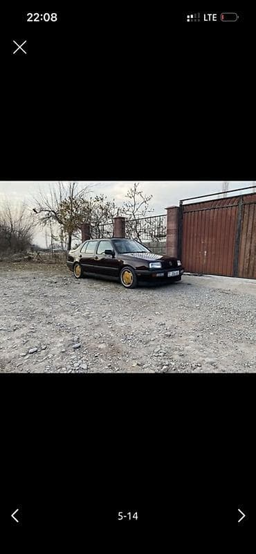 Volkswagen Vento: 1994 г., Седан