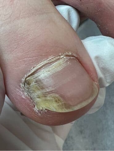 помощник для маникюра: 💅 Жарашыктуу маникюр — назиктик белгиси! Бизде сапаттуу кызмат — 1