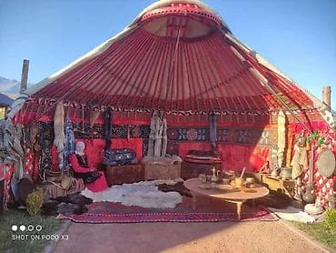 Боз үй: Боз үйлөрдү ижаралоо, Каркасы Жыгач, 85 баш, Идиш-аяк, Самоор, Полу менен — 7