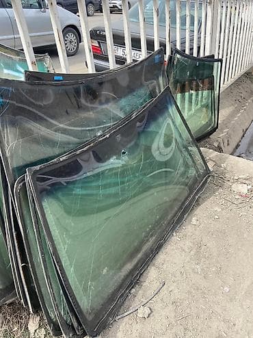 Б/У лобовые стекла на стройку! ОТДАМ ДАРОМ!!! Более 100 шт