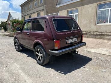 фаркоп на жигули: ВАЗ (ЛАДА) 4x4 Нива: 2012 г., Механика, Внедорожник — 3