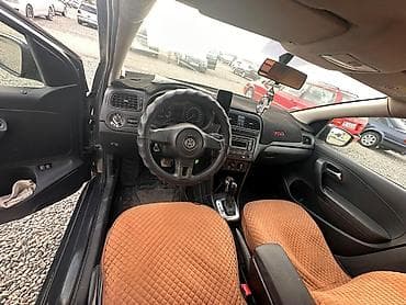 машина авди: Volkswagen Polo: 2013 г., 1.6 л, Автомат, Бензин, Седан — 3