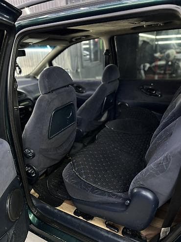 дн 8 салон: Volkswagen Sharan: 1996 г., 1.8 л, Механика, Бензин, Минивэн — 9