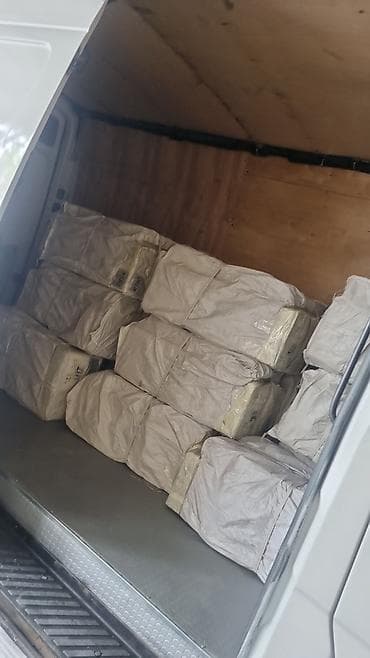 roewe er6: Легкий грузовик, Mercedes-Benz, Стандарт, 3 т, Б/у — 4