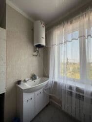 сдаю частный дом бишкек: 50 м², 2 комнаты, Утепленный, Забор, огорожен — 5