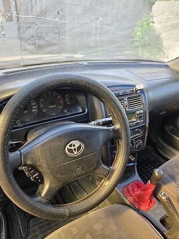 ej ve: Toyota Avensis: 2001 г., 1.8 л, Механика, Бензин, Седан — 8