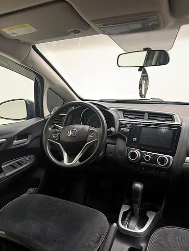 автом: Honda Fit: 2017 г., 1.5 л, Вариатор, Бензин, Хэтчбэк — 7