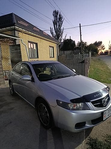 mazda 626 2001: Honda Accord: 2003 г., 2 л, Автомат, Газ, Седан — 4