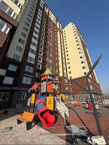 кв 3 ком: 2 комнаты, 81 м² — 3