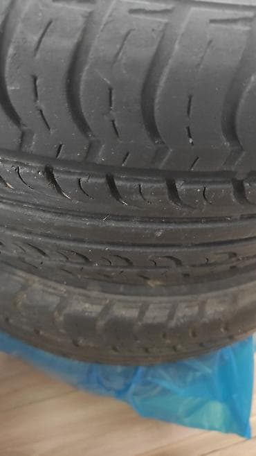 Летние шины 235/60 R16 
в хорошем состоянии 
- Размер: 235/60 R16