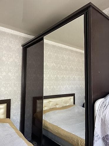 Эмерек гарнитурлары: Уктоочу бөлмө гарнитуру, Колдонулган, Эки кишилик керебет, Шкаф, Тумба, Өзү алып кетүү, түсү - Күрөң — 3