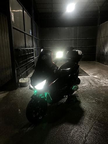 электроный мопед: Макси-скутер 150 куб. см, Бензин, Б/у — 7