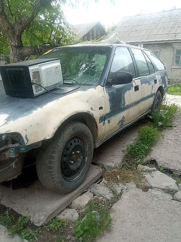 Унаа сатуу: Honda Accord: 1991 г., 2.2 л, Кол менен иштөөчү, Бензин, Универсал — 8