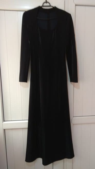 узбекские платья со штанами фасоны: Продаю платья 42-44 размер, цена каждого по 500 сом. Кофта 400 сом — 1