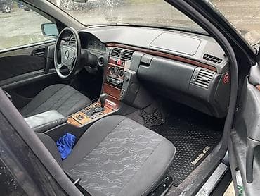 Продажа авто: Mercedes-Benz E-Class: 1999 г., 3.2 л, Автомат, Бензин, Седан — 6