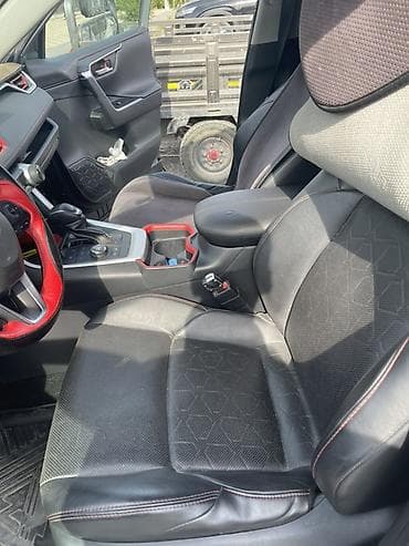 шторы машина: Toyota RAV4: 2020 г., 2.4 л, Автомат, Бензин, Кроссовер — 5