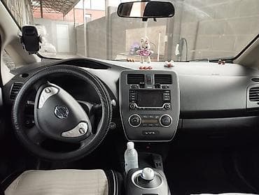 электромобили из сша: Nissan Leaf: 2015 г., Автомат, Электромобиль, Хэтчбэк — 8