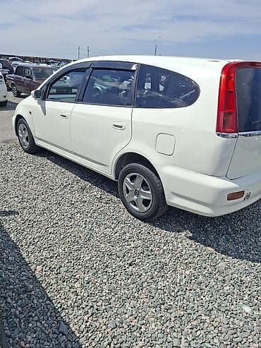 аренда авто с последующим выкупом в бишкеке: Honda Stream: 2002 г., 1.7 л, Автомат, Бензин, Минивэн — 3