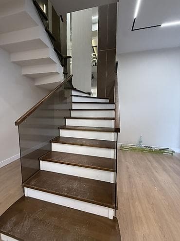 Үйлөр: 🏡ПРОДАЕТСЯ ОСОБНЯК 📍Арча-Бешик 🏠Площадь:200м² 🌿Участок:3сотки — 9