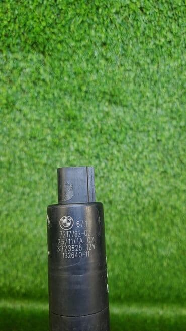 e71: *Насос омывателей фар в комплекте со шлангом BMW X6 E71 X5 E70 (3); — 3