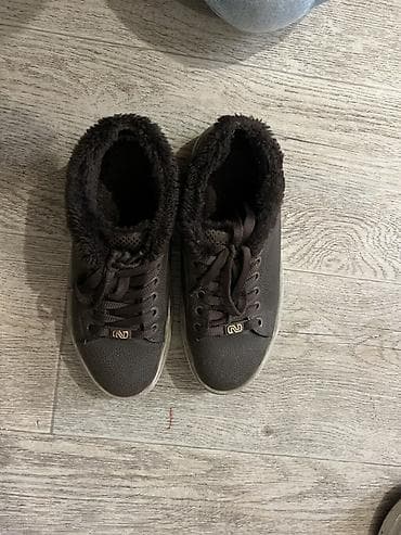 кроксы зимние: Тёплые зимние кеды/кроссовки с меховой отделкой внутри. - Цвет — 1