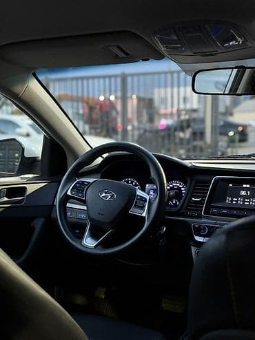 Транспорт: Hyundai Sonata: 2022 г., 2 л, Автомат, Газ, Седан — 7