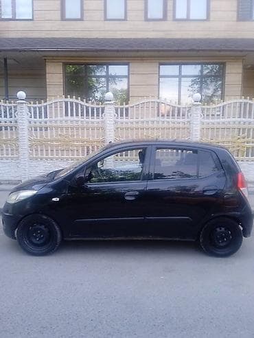 i 10: Hyundai i10: 2010 г., 1.1 л, Механика, Бензин, Хэтчбэк — 2