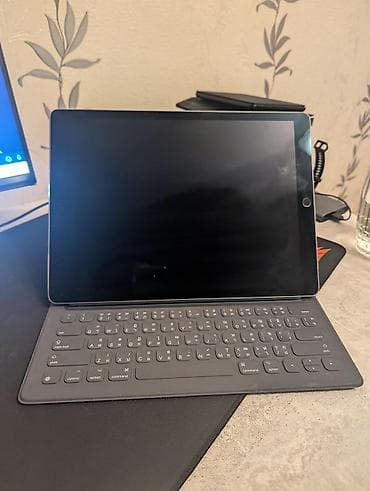 Планшет, Apple, 12" - 13", Wi-Fi, Б/у, Классический цвет - Серый at lalafo.kg Планшет, Apple, 12" - 13", Wi-Fi, Б/у, Классический цвет - Серый