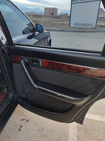 step vagon: Audi A6: 1995 г., 2.6 л, Механика, Бензин, Седан — 7