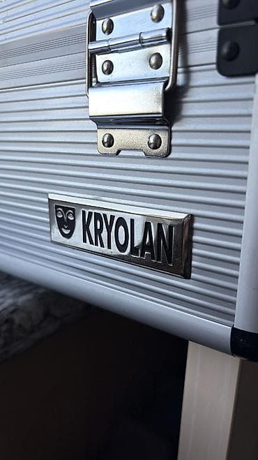 пакет ручной: Продам оригинальный профессиональный алюминиевый кейс Kryolan для — 4