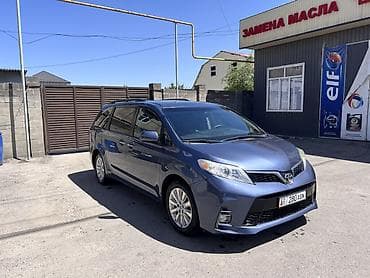 Toyota Sienna: 2016 г., 3.5 л, Автомат, Бензин, Минивэн