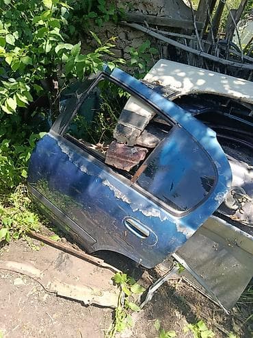 приора 2: Крышка багажника и задняя левая дверь для ниссан (хэтчбек). - — 3