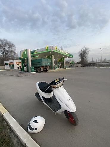 Тип скутера Honda, 50 куб. см, Бензин
