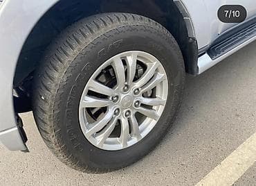 внедорожный картинг: Mitsubishi Pajero (четырёхдверный внедорожник), серебристый металлик — 10