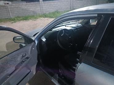 mazda 323f akp: Mazda 323: 2000 г., 1.8 л, Механика, Бензин, Универсал — 1
