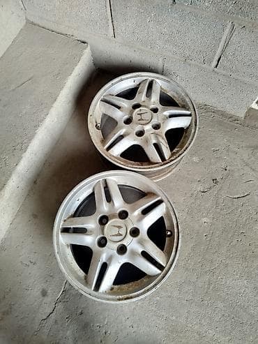 sprinter 4 4: Литые Диски R 15 Honda, Пара, отверстий - 5, Б/у — 3