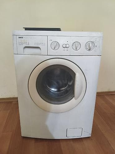 Стиральная машина ОТДАМ ДАРОМ не открыаается дверь, нпдо починить, а