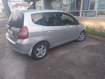 Honda: Honda Fit: 2002 г., 1.3 л, Вариатор, Бензин, Хэтчбэк — 3