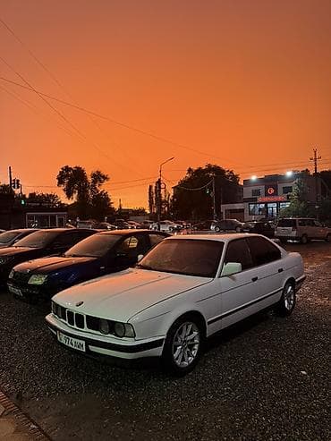 BMW 5 series: 1990 г., Седан