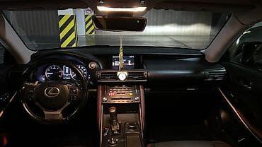 lexsus is: Lexus IS: 2017 г., Автомат, Бензин, Седан — 1