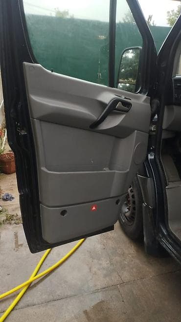 Унаа: Mercedes-Benz Спринтер: 2011 г., 2.2 л, Кол менен иштөөчү, Дизель, Van — 4