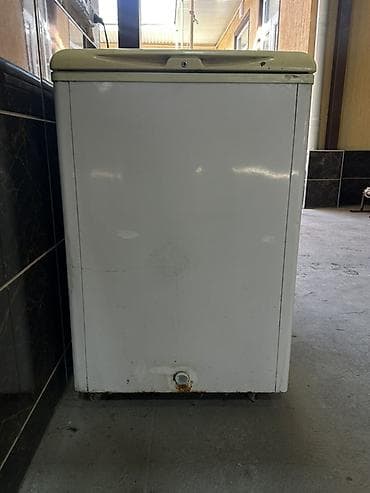 холодильники старые: Б/у, В наличии — 2