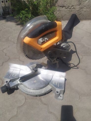 резка зеркал для авто: Сдам в аренду Пилы, пчелки — 1