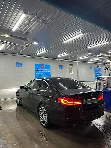 2107 глушитель: BMW 530: 2017 г., Автомат, Бензин, Седан — 2