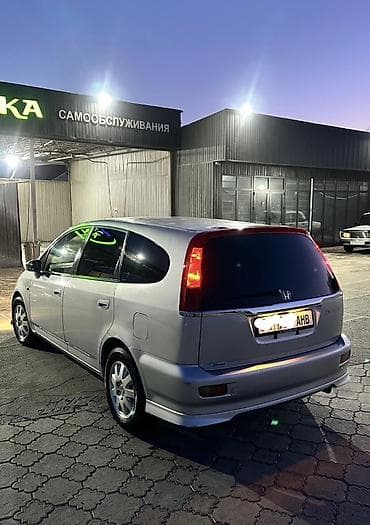 Honda Stream: 2001 г., 2 л, Автомат, Бензин, Минивэн