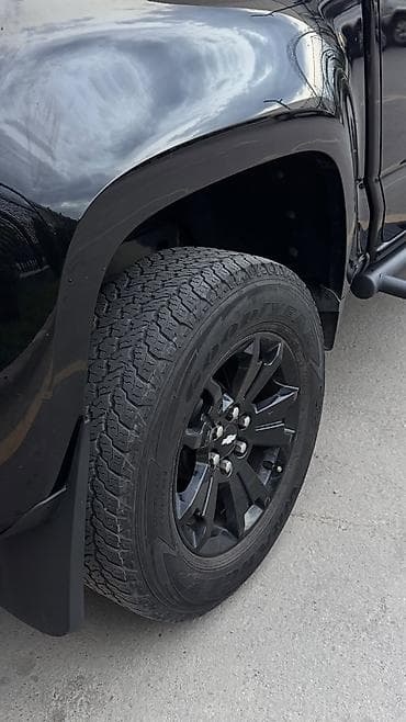 6: Chevrolet Colorado: 2020 г., 3.6 л, Автомат, Бензин — 7