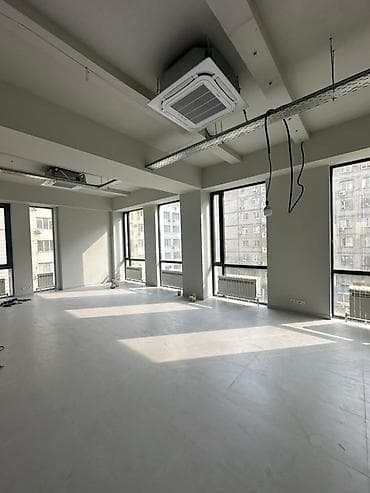 субаренду: Светлое офисное помещение open space. БЦ Виктори + Бишкек. Этаж -3 — 1